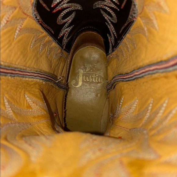 Justin Boots Red and Black Heeled Boots - Picture 11 of 16